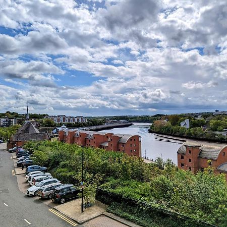 Quayside Apartment With Riverside Views & Parking Newcastle upon Tyne Exterior photo
